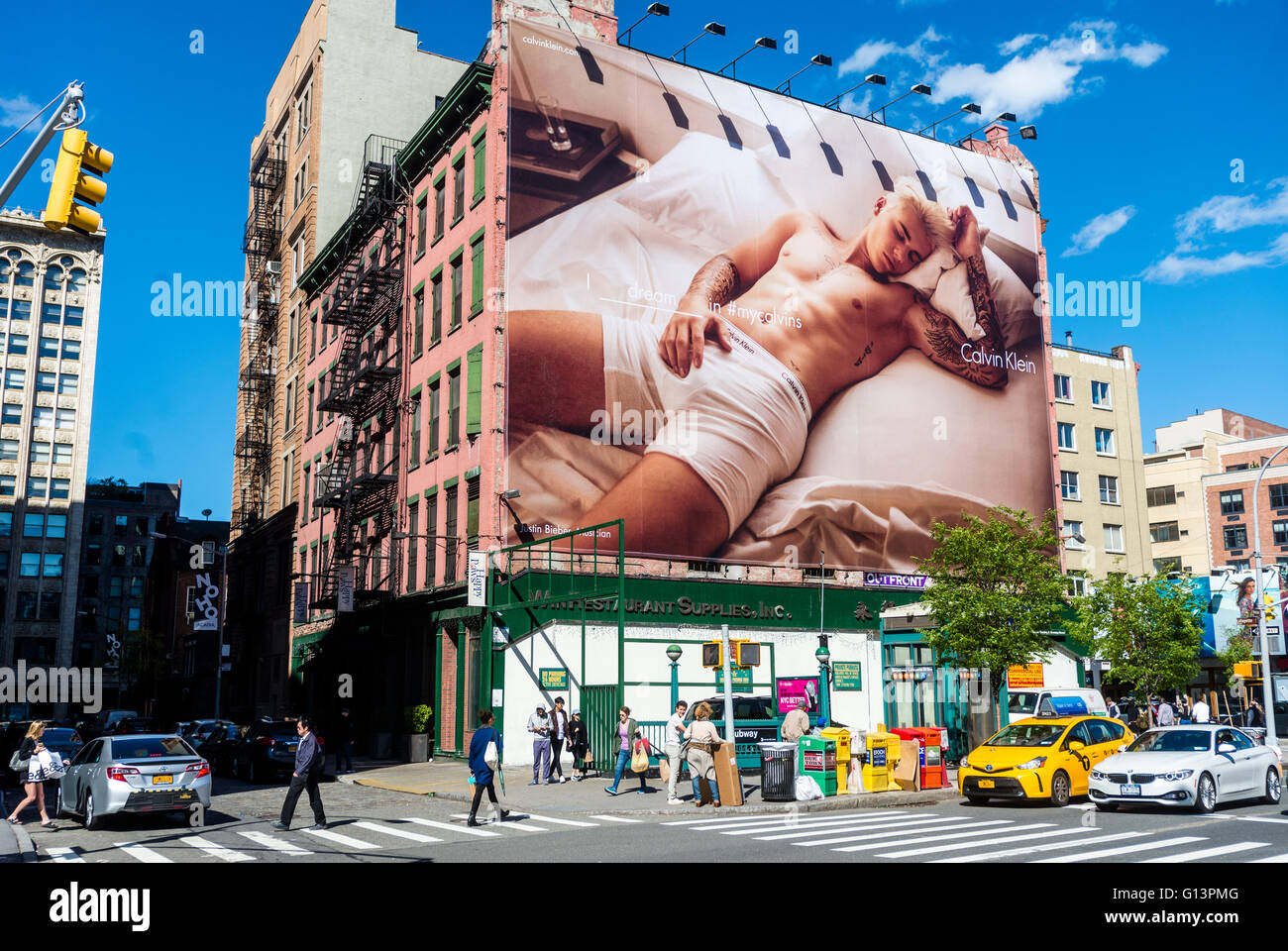 New York, NY May 8th 2016 Calvin Klein billboard advertisement, in the NoHo  neighborhood of Manhattan, features pop star Justin Bieber toughing  himself. © Stacy Walsh Rosenstock Stock Photo - Alamy
