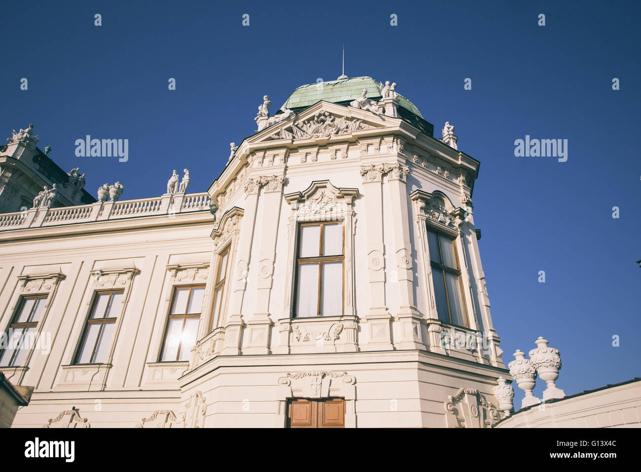 Old building in vienna hi-res stock photography and images - Alamy