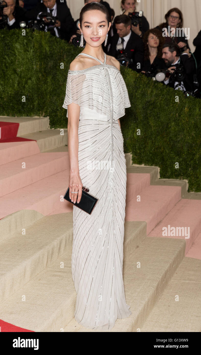 Fei fei sun manus x machina hi-res stock photography and images - Alamy