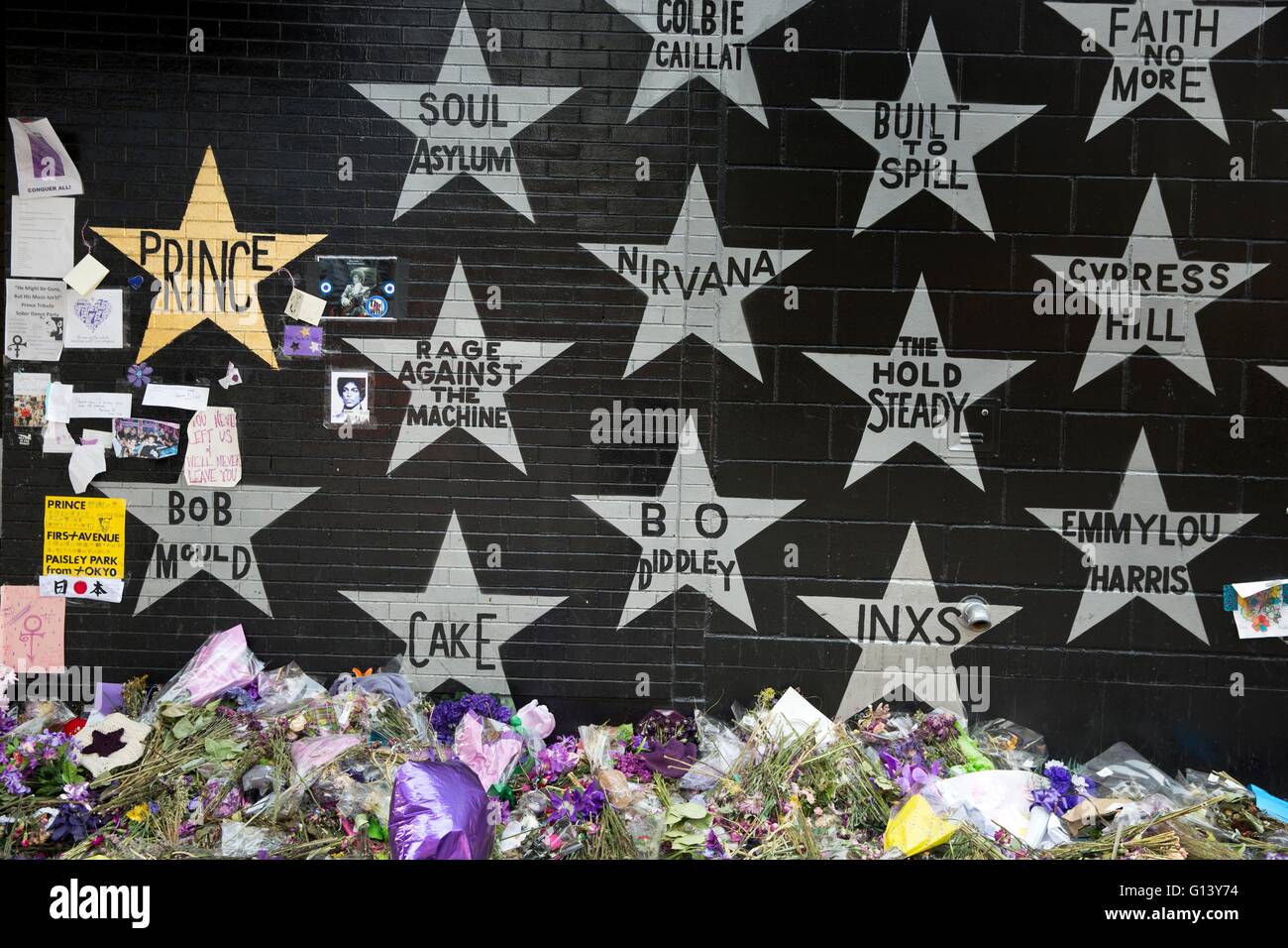 Gold star and memorial tribute for the musician Prince at the First Avenue & 7th Street Entry nightclub in downtown Minneapolis Stock Photo