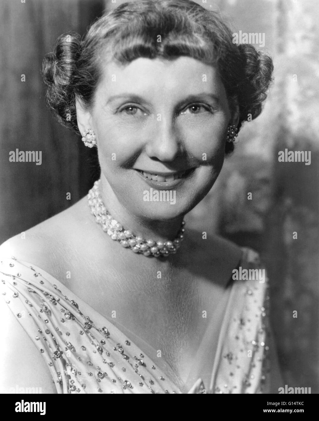 Mamie Eisenhower photographed in the 1950s. Mamie Geneva Doud Eisenhower (November 14, 1896 - November 1, 1979) was the wife of President Dwight D. Eisenhower, and First Lady of the United States from 1953 to 1961. She married Dwight Eisenhower in 1916. T Stock Photo