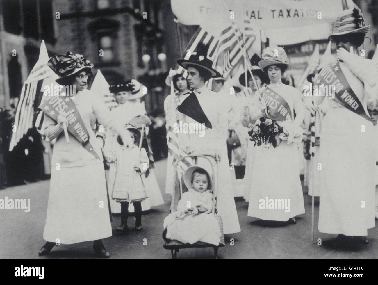Suffragists parade, New York City, 1912. American women had sought the right to vote since the mid 19th century, yet were not allowed to vote until 1920, when the required number of states ratified the 19th Amendment to the Constitution. Stock Photo