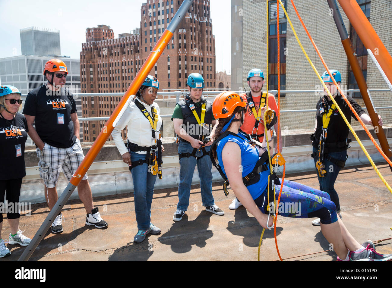 Rappelling training hi-res stock photography and images - Alamy
