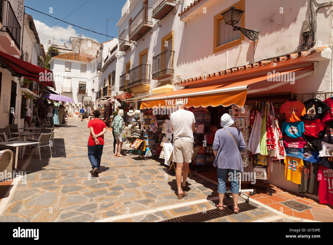 People shopping, and shops, Marbella Old Town, Marbella, Andalusia