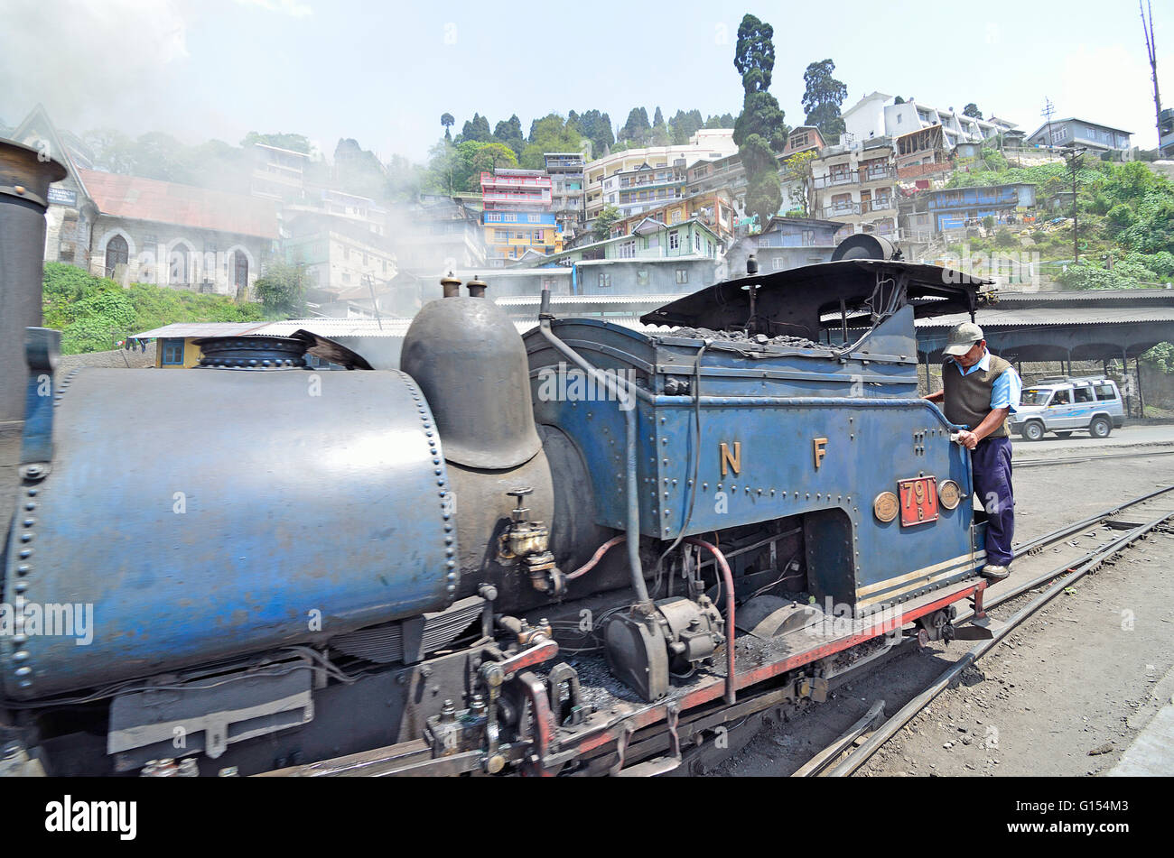 Steam Locomotive hauled Darjeeling Himalayan Railway at Darjeeling Station, Darjeeling, West Bengal Stock Photo