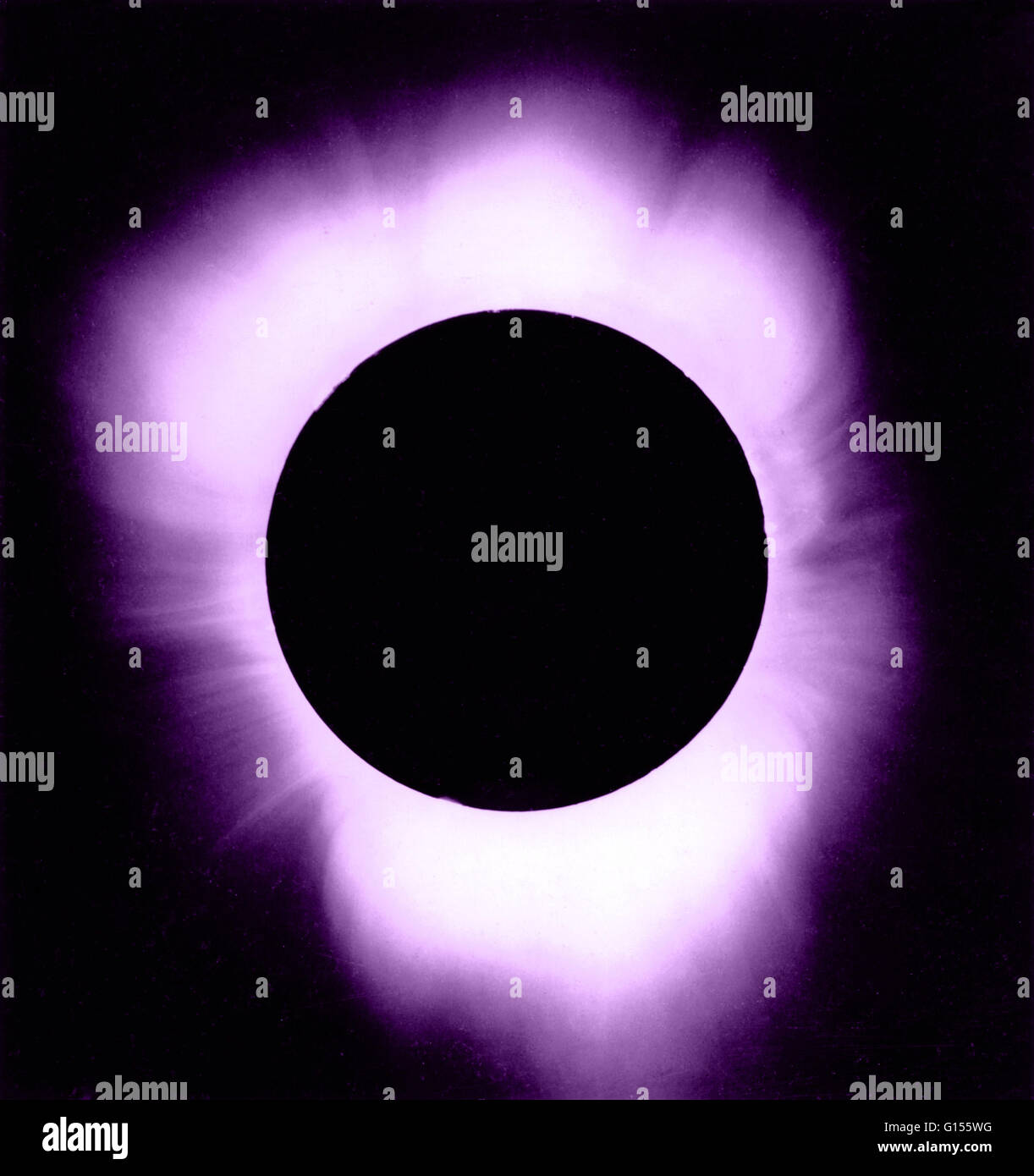 Solar corona photographed at the total eclipse of June 8, 1918, from Green River, Wyoming. Stock Photo