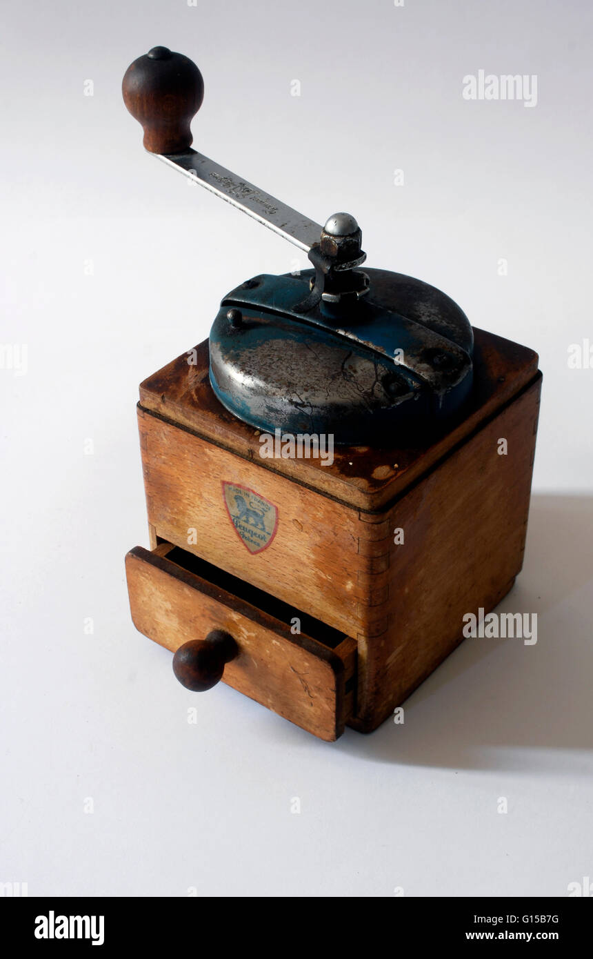 Antique peugeot coffee clearance grinder