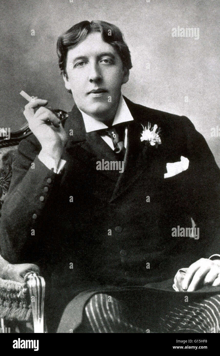 Oscar Fingal O'Flahertie Wills Wilde (October 16, 1854 - November 30, 1900) was an Irish writer and poet. After writing in different forms, he became one of London's most popular playwrights. He is remembered for his epigrams, plays and the circumstances Stock Photo