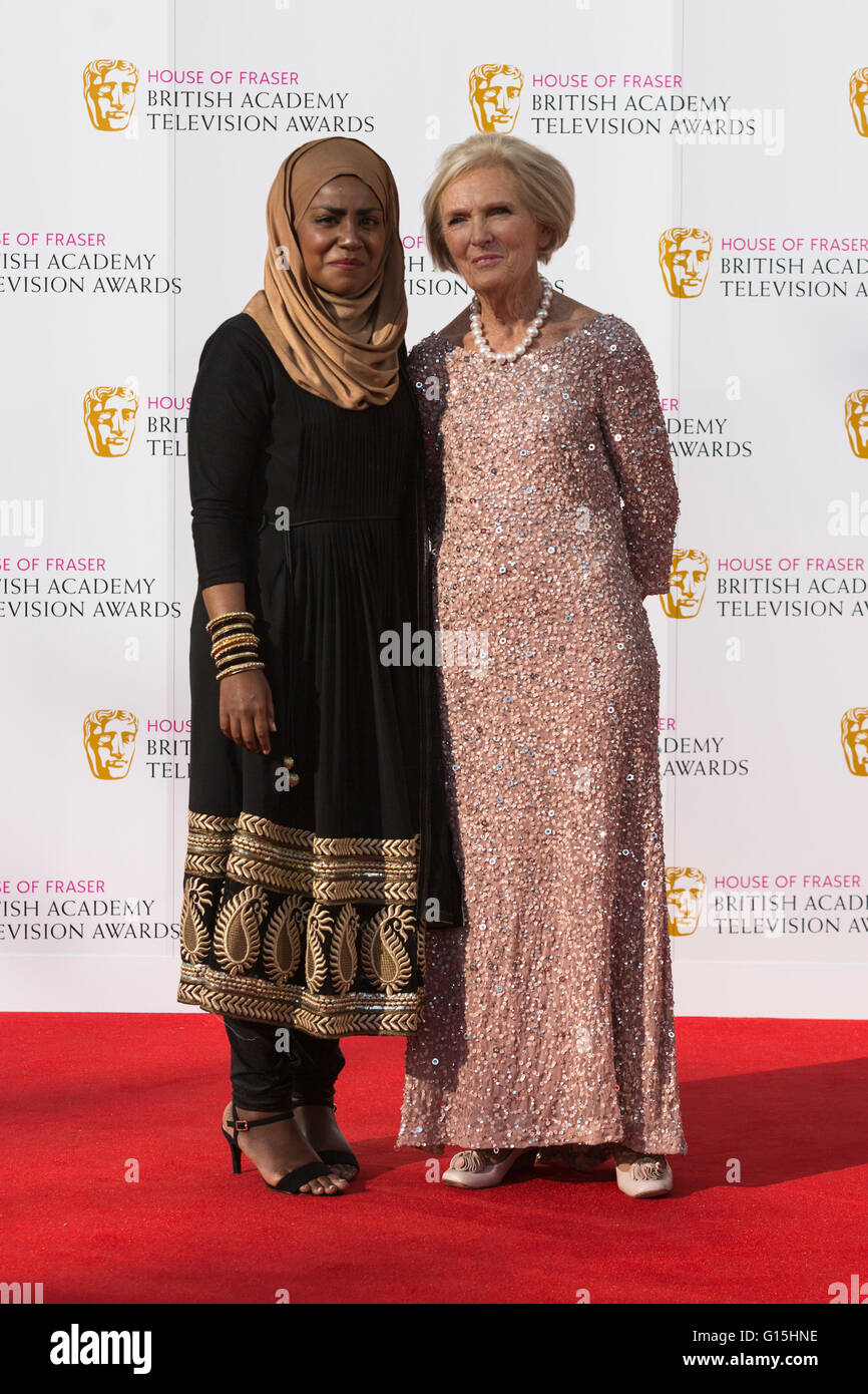 London, UK. 8 May 2016. Nadiya Hussain and Mary Berry of the Great British Bake Off. Red carpet  celebrity arrivals for the House Of Fraser British Academy Television Awards at the Royal Festival Hall. Stock Photo