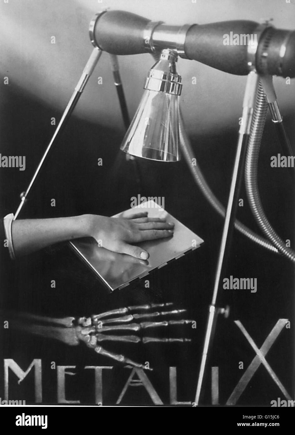 The famous Metalix tube made by the Philips/Muller Company. Philips (who only started making x-ray tubes in 1922) took over the C.H.F. Muller company in 1927. The innovative feature of the tube was the fact that the body (the canister) was a stainless ste Stock Photo