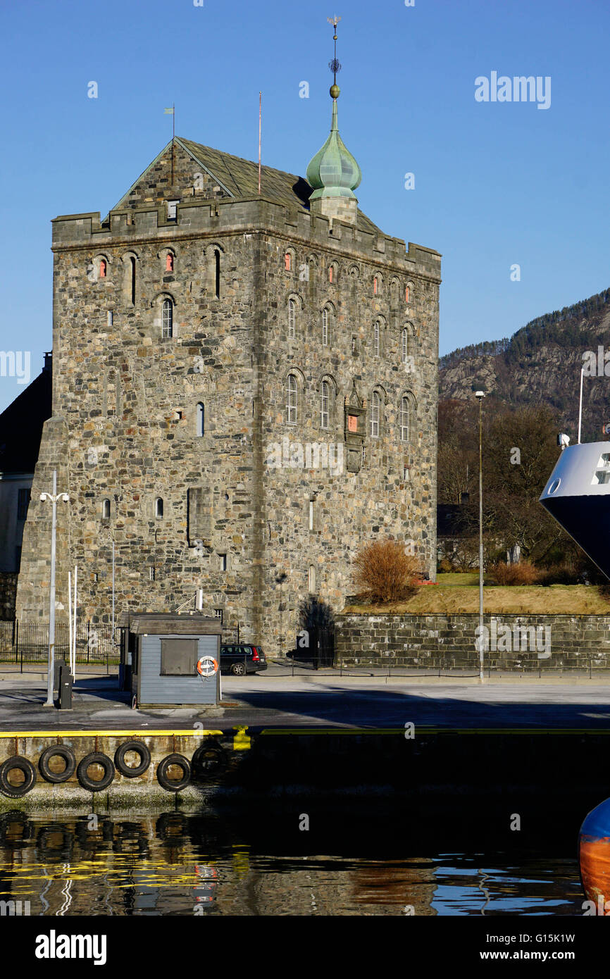 Rosenkrantztarnet Tower, Bryggen, UNESCO World Heritage Site, Bergen, Hordaland, Norway, Scandinavia, Europe Stock Photo