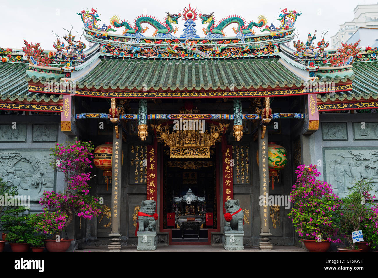 Nghia An Hoi Quan Pagoda, Cholon, Ho Chi Minh City (Saigon), Vietnam, Indochina, Southeast Asia, Asia Stock Photo