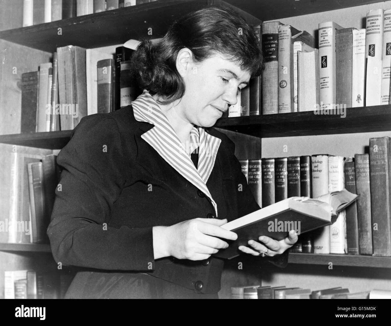 Margaret Mead (1901-1978), an American cultural anthropologist. She received her undergraduate degree from Barnard University in 1923, where she studied under Franz Boaz and Ruth Benedict. She acquired a Ph.D from Columbia University in 1929. At the age o Stock Photo
