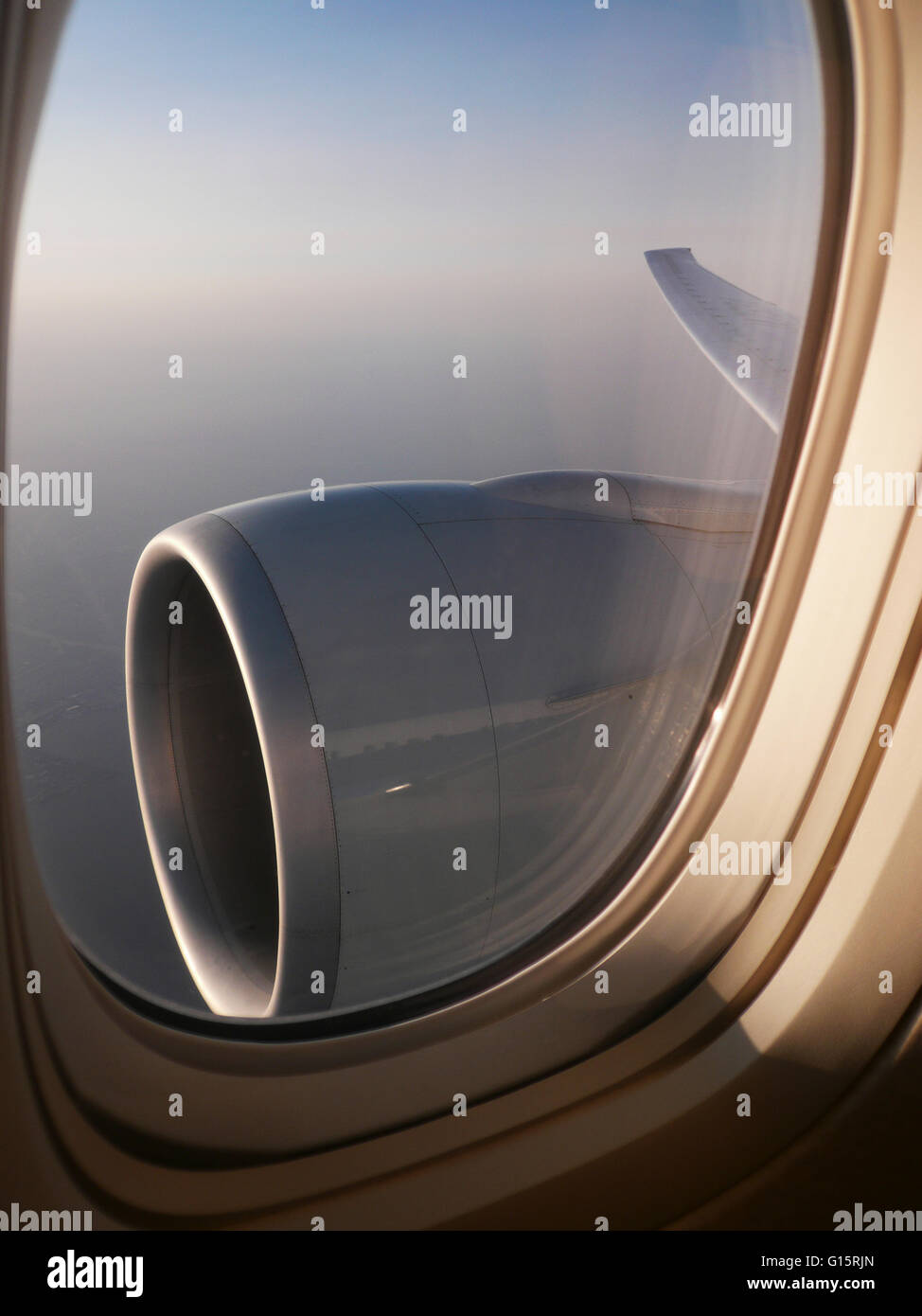 Boeing 777 engine hi-res stock photography and images - Alamy