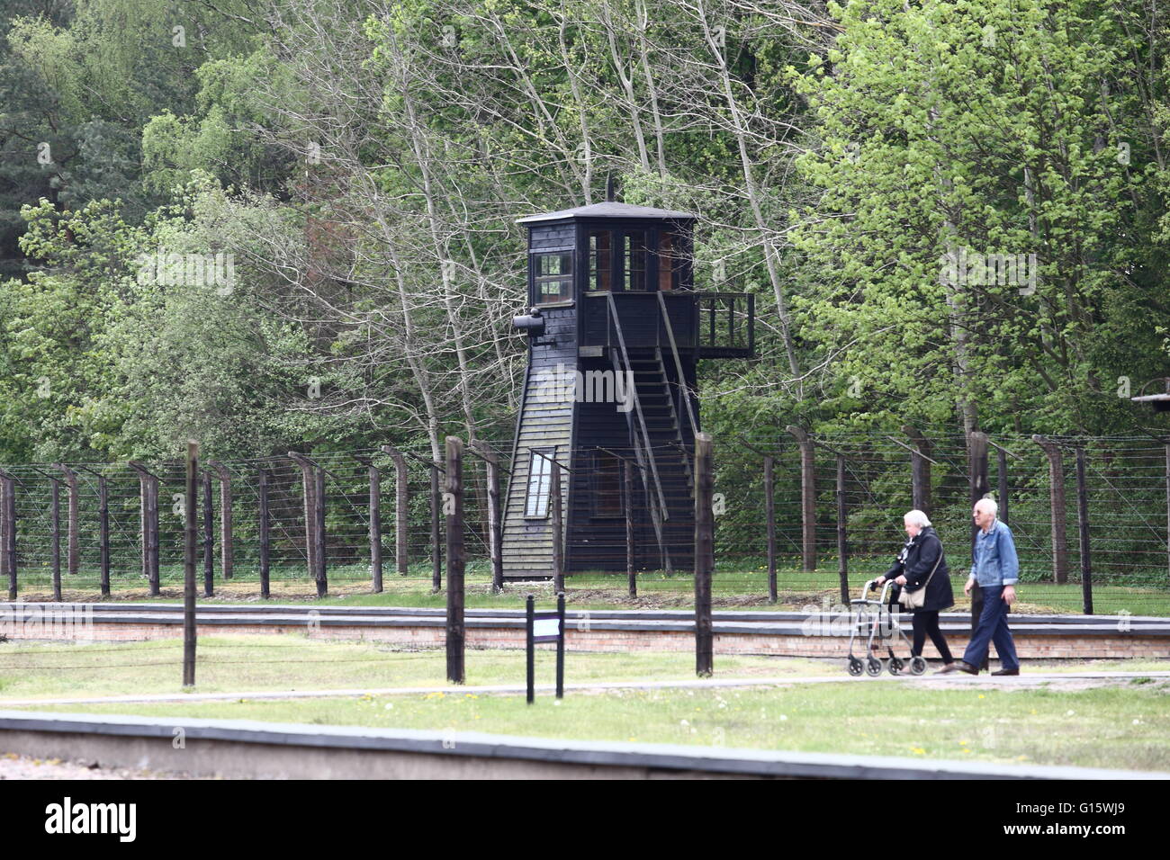 Sztutowo, Poland 9th, May 2016 Holocaust survivors attend the 71st anniversary of the liberation of the Nazi German concentration camp, KL Stutthof in Sztutowo. The day commemorates the Soviet Army's liberation of  the Nazi concentration camp, Stutthof. Credit:  Michal Fludra/Alamy Live News Stock Photo