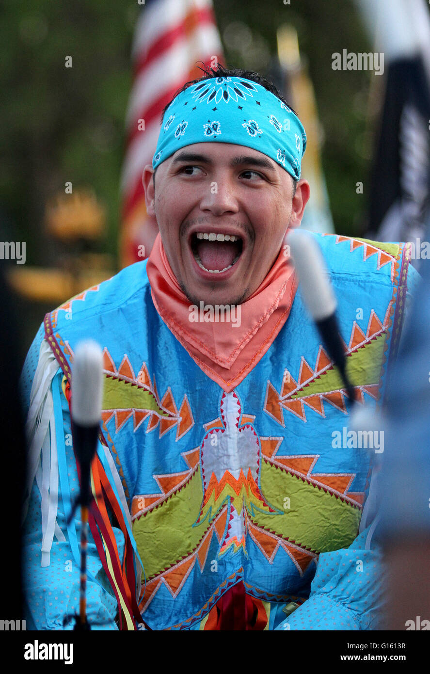 Davenport, Iowa, USA. 6th May, 2016. Bruce Neconie of Anadarko, OK