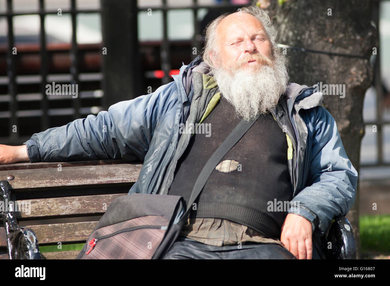 Belfast City Hall, Belfast. 10th May 2016. UK Weather Cyril Lindsay