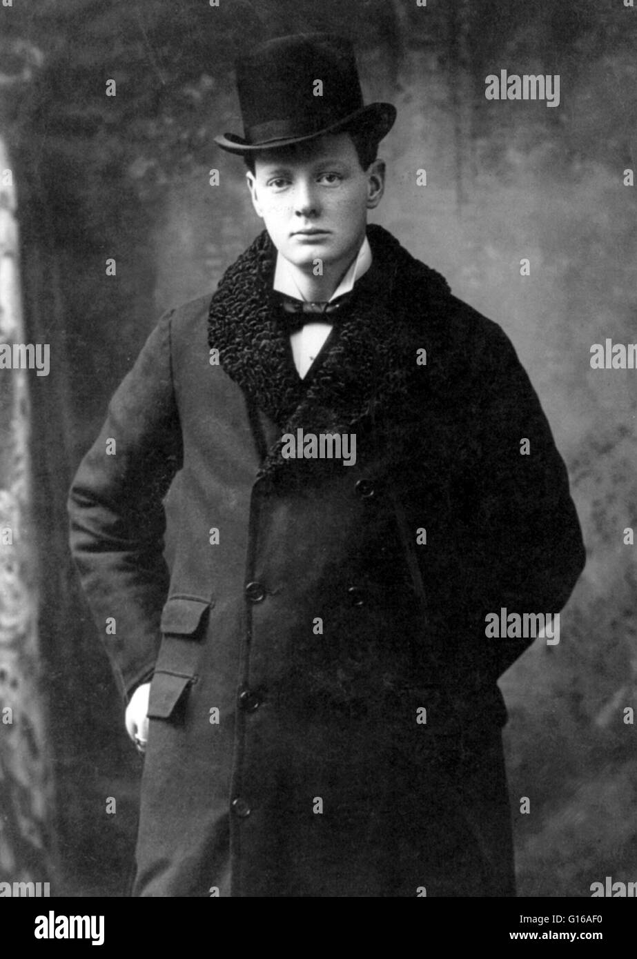 Churchill wearing hat and overcoat, circa 1900. Winston Leonard Spencer-Churchill (November 30, 1874 - January 24, 1965) was a British politician who was Prime Minister of the United Kingdom from 1940 to 1945 and again from 1951 to 1955. Widely regarded a Stock Photo