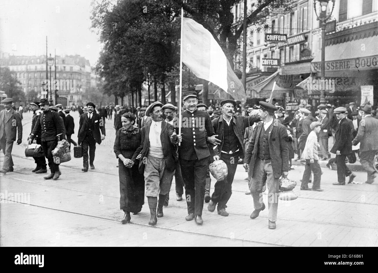 Soldiers marching during world Black and White Stock Photos & Images ...