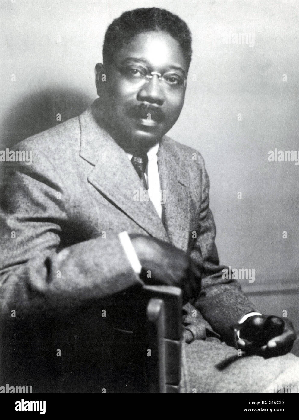 Undated photograph of Douglas. Aaron Douglas (May 26, 1898 - February 3,  1979) was an African-American painter and a major figure in the Harlem  Renaissance. He developed an interest in art during