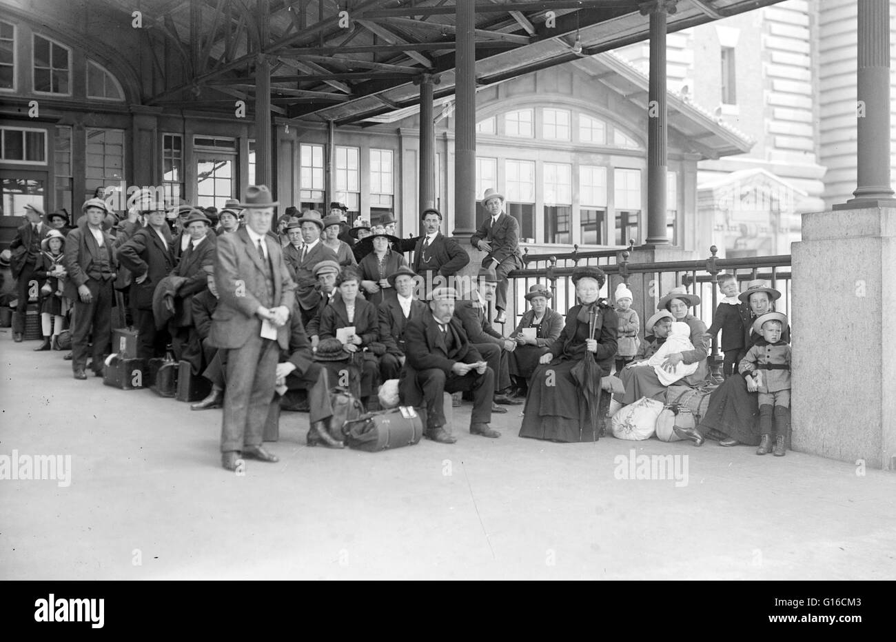 In the 35 years before Ellis Island opened, over eight million immigrants arriving in New York had been processed by New York State officials at Castle Garden Immigration Depot in lower Manhattan, just across the bay. The Federal Government assumed contro Stock Photo