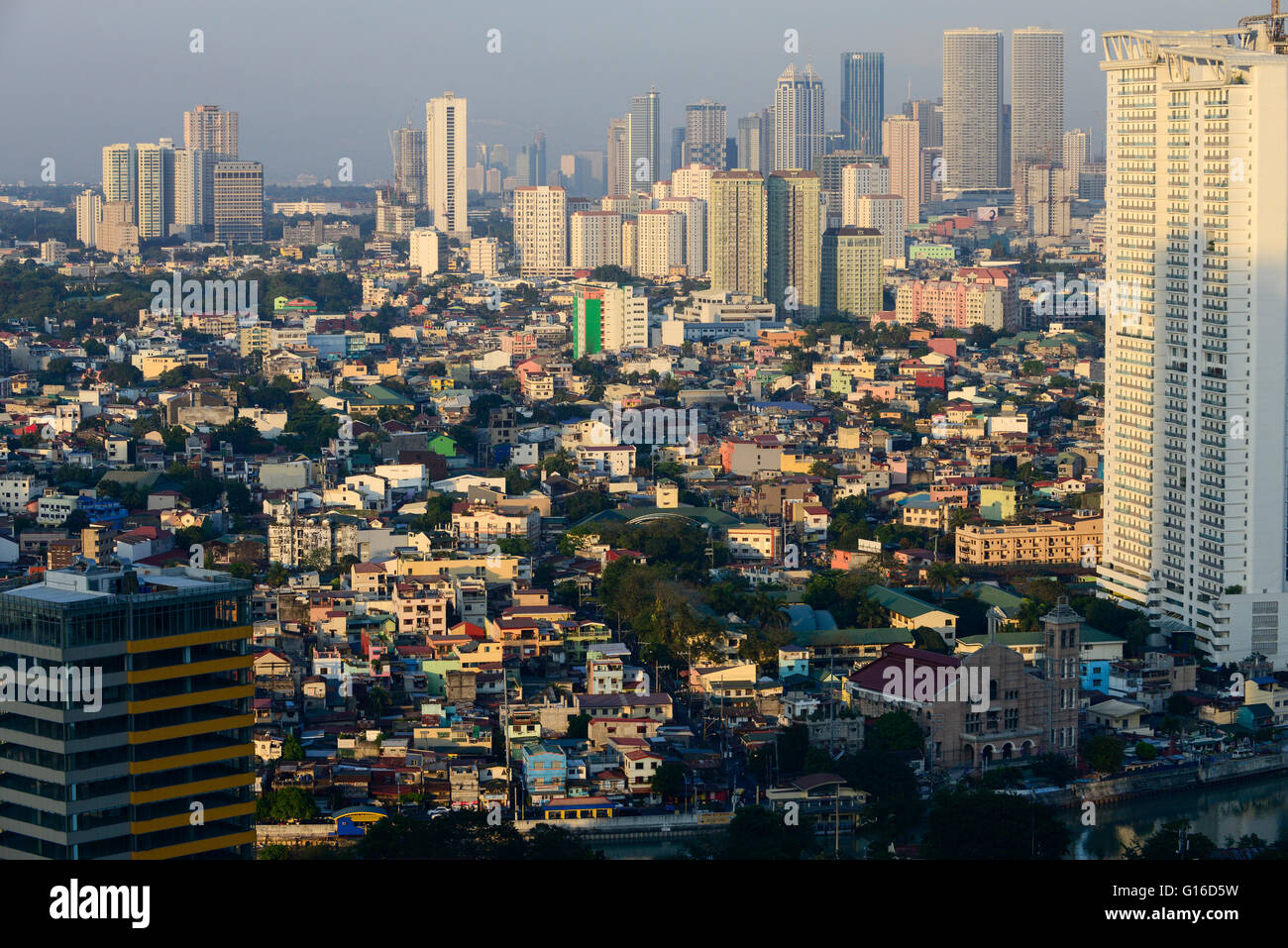 PHILIPPINES, Manila, suburban Makati, view to Mandaluyong City and skysrapers of Pasig City / PHILIPPINEN, Manila, Stadtteil Makati, Hochhaeuser, Blick zu Mandaluyong City und Pasig City Stock Photo