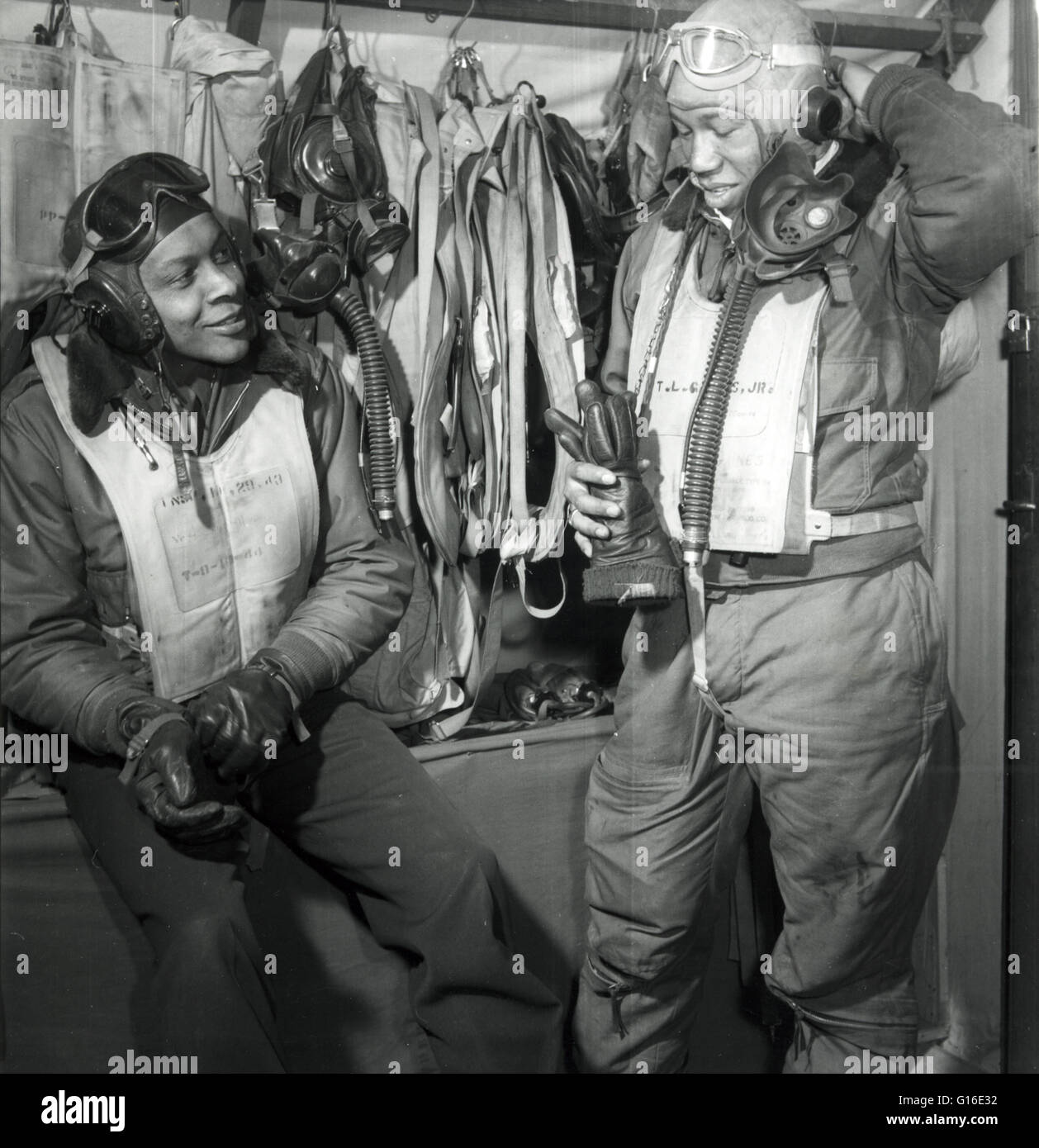 Entitled: 'Members of the 332nd Fighter Group in Ramitelli, Italy' shows left to right, William A. Campbell, Tuskegee, AL, Class 42-F; Thurston L. Gaines, Jr., Freeport, NY, Class 44-G. The Tuskegee Airmen were the first African-American military aviators Stock Photo