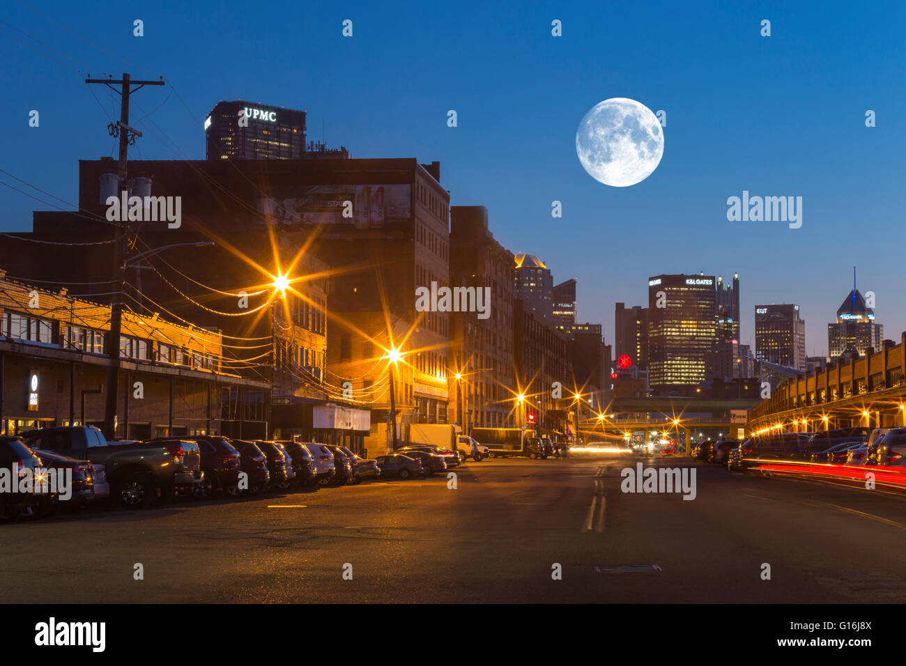 SMALLMAN STREET STRIP DISTRICT DOWNTOWN PITTSBURGH PENNSYLVANIA USA
