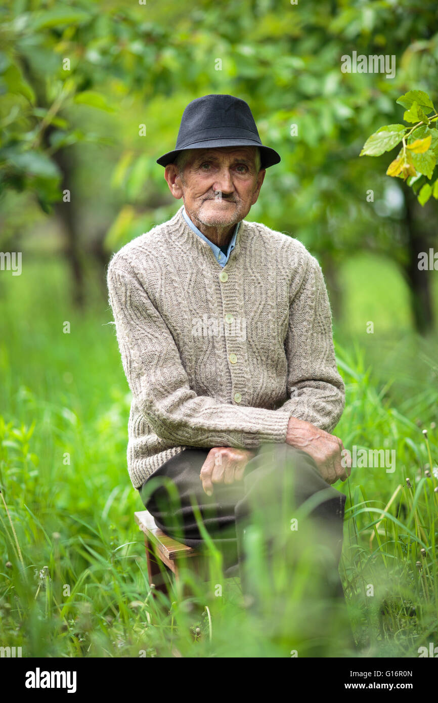 Old man chair lawn hi-res stock photography and images - Alamy