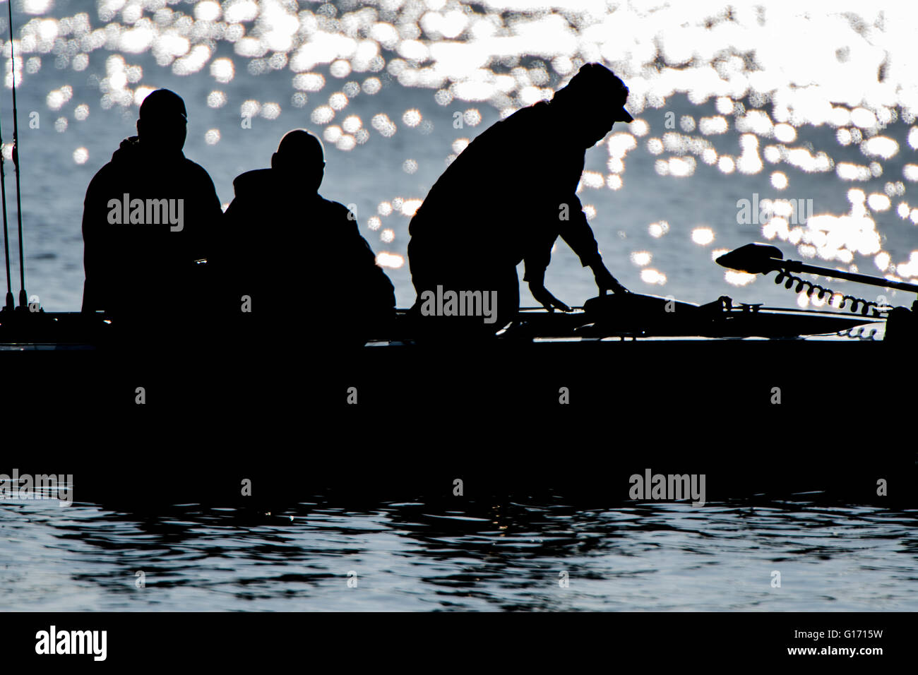 Fishing boat silhouette hi-res stock photography and images - Alamy