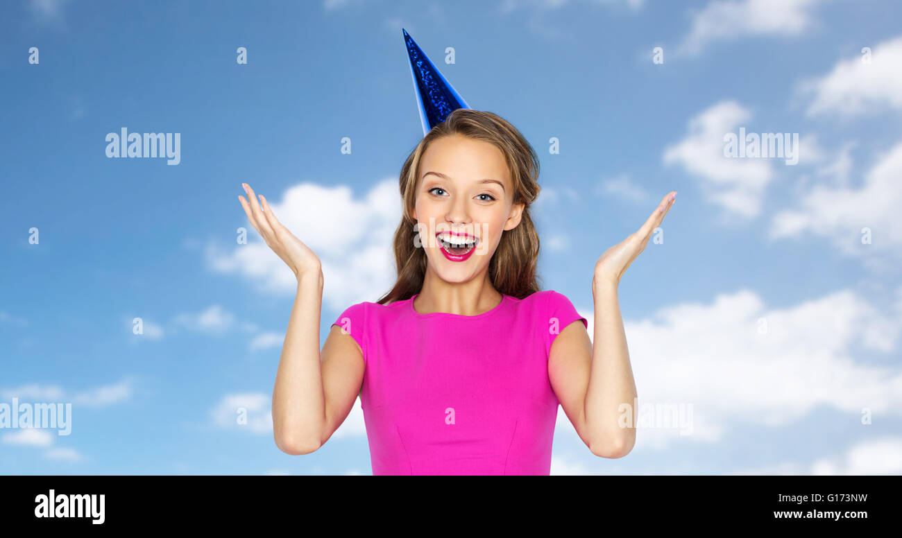 Teenager with pink cap hi-res stock photography and images - Alamy