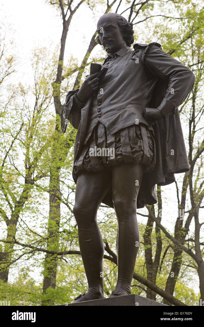 Statue of William Shakespeare at Central Park in New York City, USA. The bronze statue was sculpted by John Quincy Adams Ward. Stock Photo