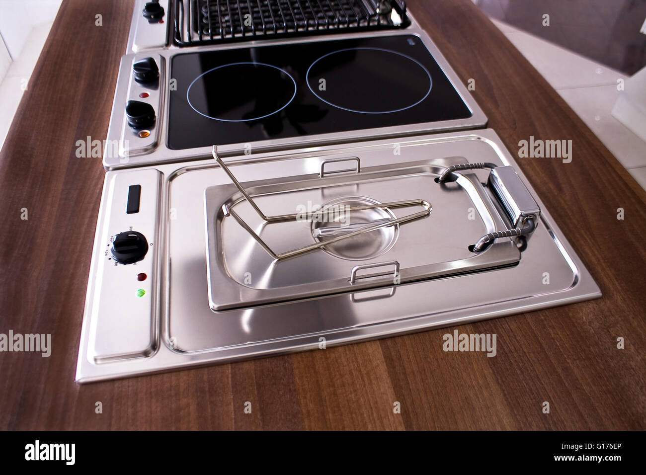 Stove for modern kitchen Stock Photo - Alamy
