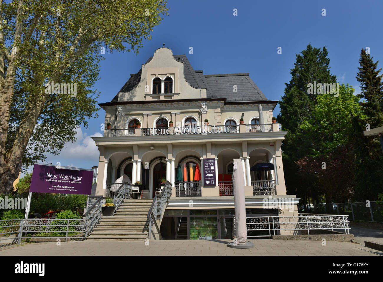 Einrichtungshaus hi-res stock photography and images - Alamy