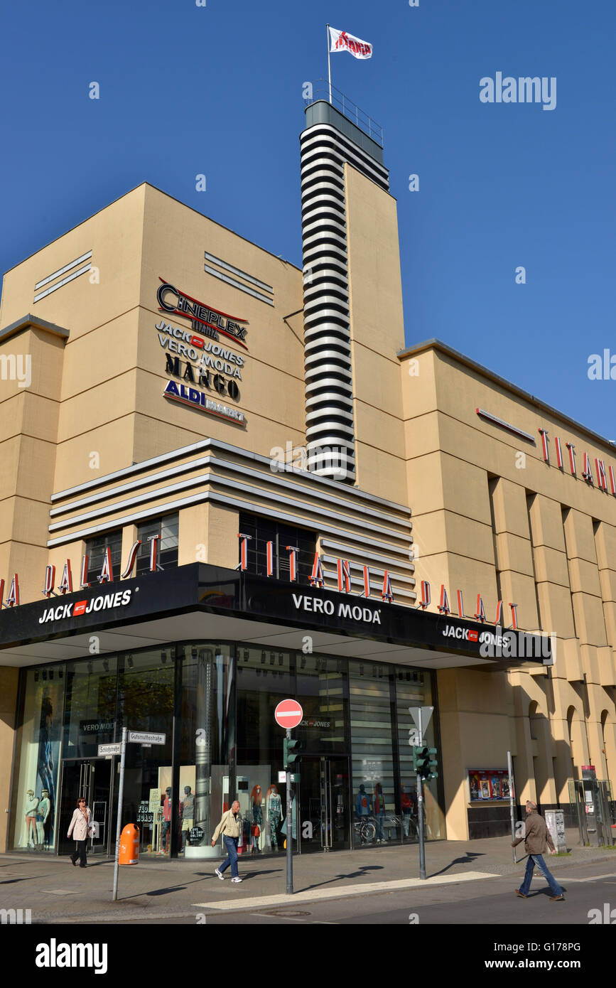 Kino Titania-Palast, Schlossstrasse, Steglitz, Berlin, Deutschland Stock  Photo - Alamy