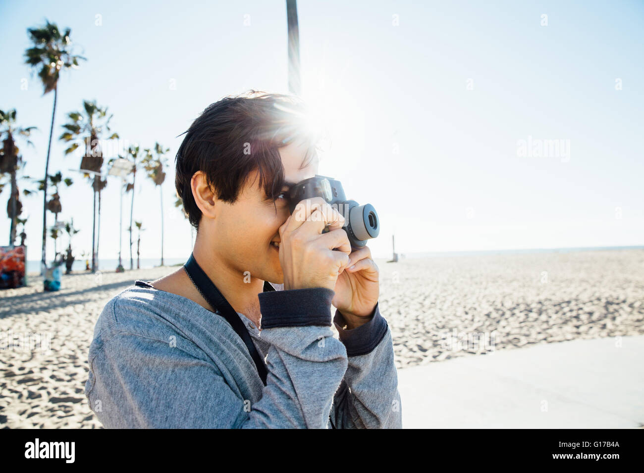Using digital camera hi-res stock photography and images - Alamy