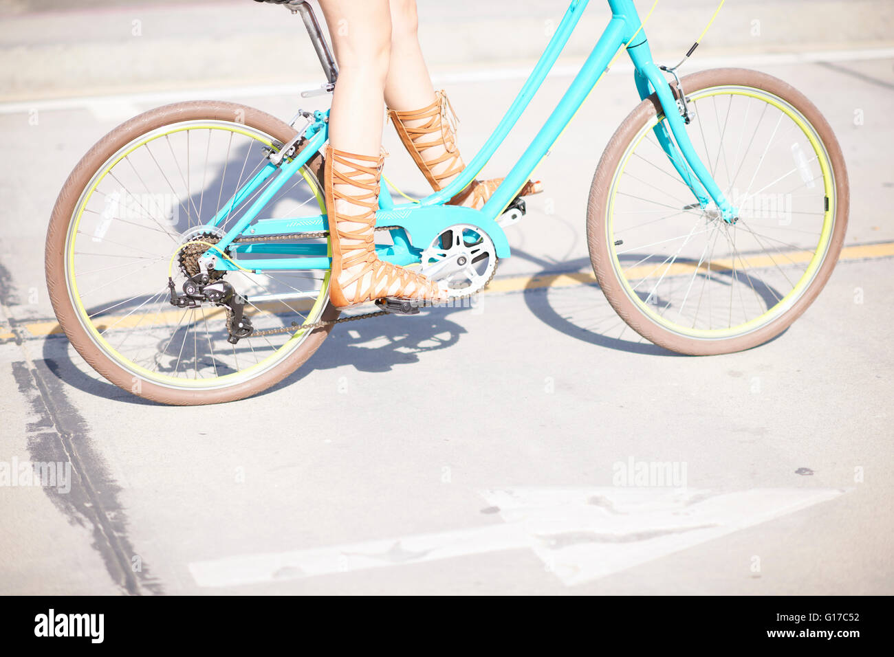 Female cyclist legs hires stock photography and images Alamy