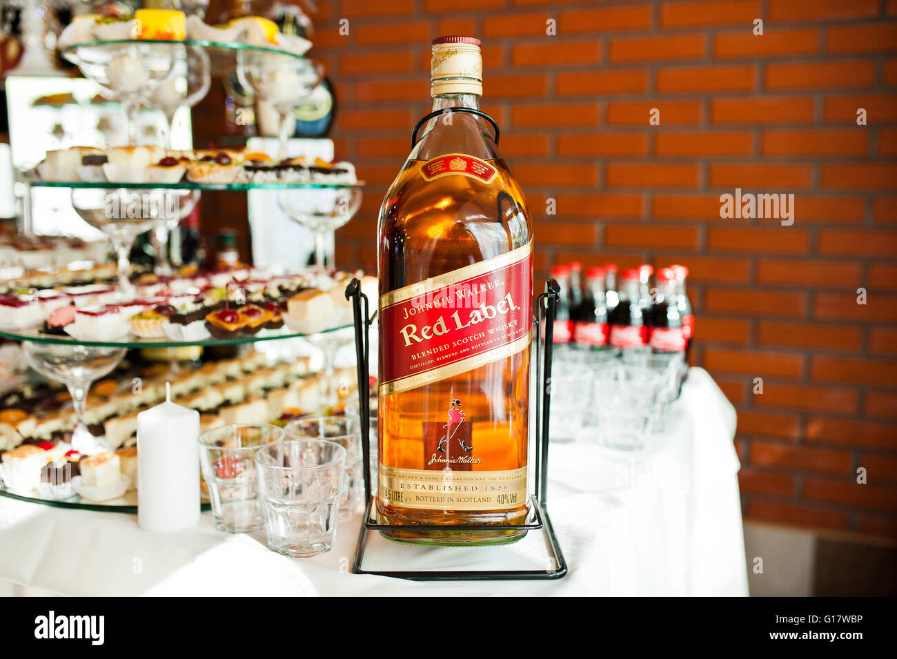Khutir, Ukraine - May 8, 2016: Bottle of 4.5 litre elite alcohol blended  scotch whisky Johnie Walker Red Label on wedding recept Stock Photo - Alamy