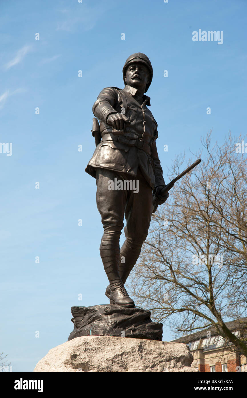 Boer War memorial depicting Colonel William MacCarthy O'Leary and dedicated to the South Lancashire Regiment Stock Photo