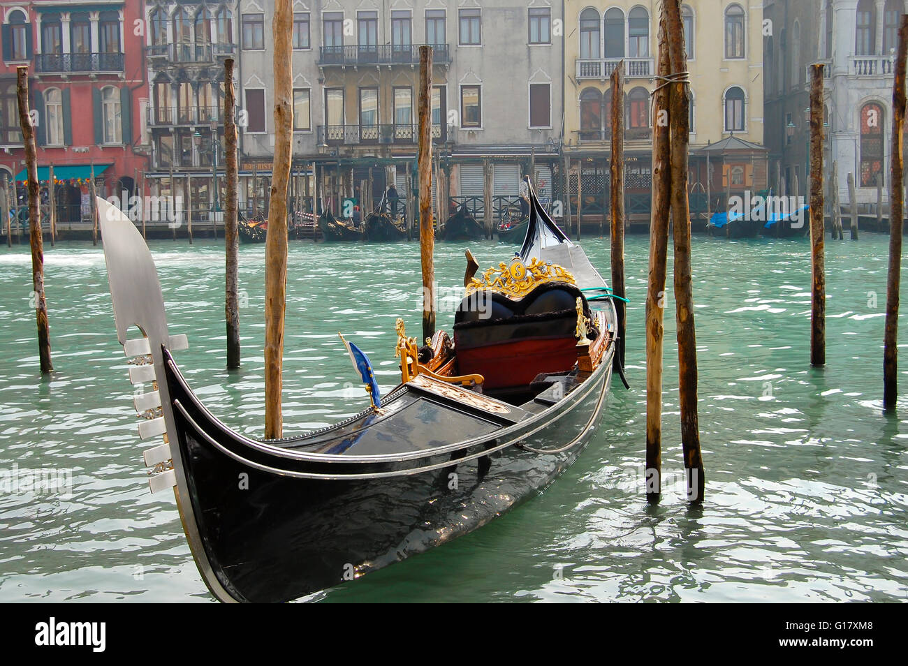 Gondola venice italy hi-res stock photography and images - Alamy