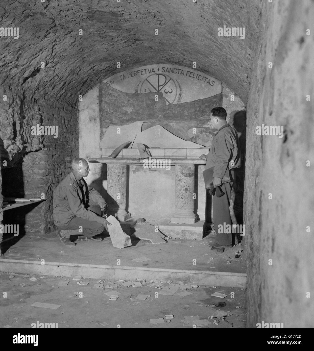 American Army Chaplains Inspecting Ruins of Roman Arena Where Christian Martyrs were Thrown to Lions, Carthage, Tunisia, Marjorie Collins for Office of War Information, June 1943 Stock Photo