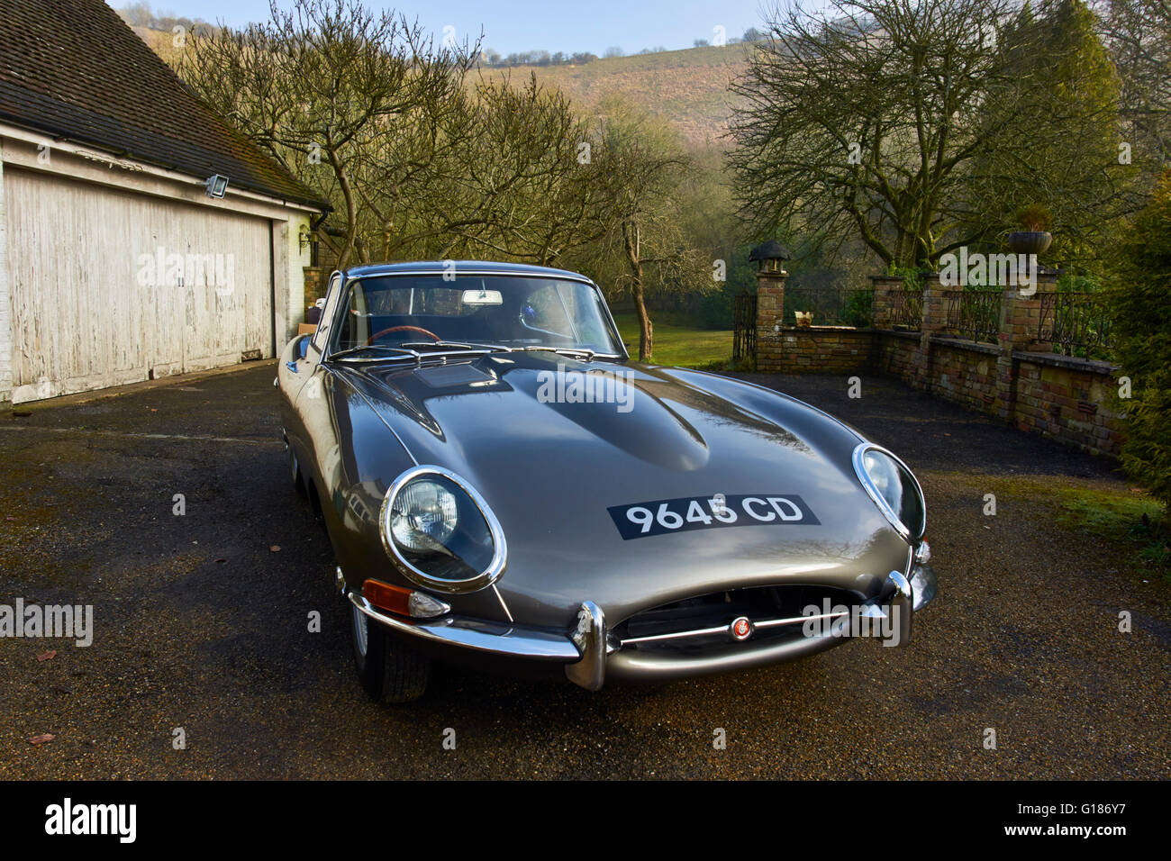 Classic Series 1 3.8 E-Type Jaguar Sports Car 1961 FHC Stock Photo
