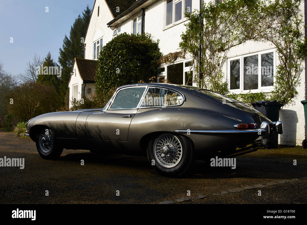 Classic Series 1 3.8 E-Type Jaguar Sports Car 1961 FHC Stock Photo