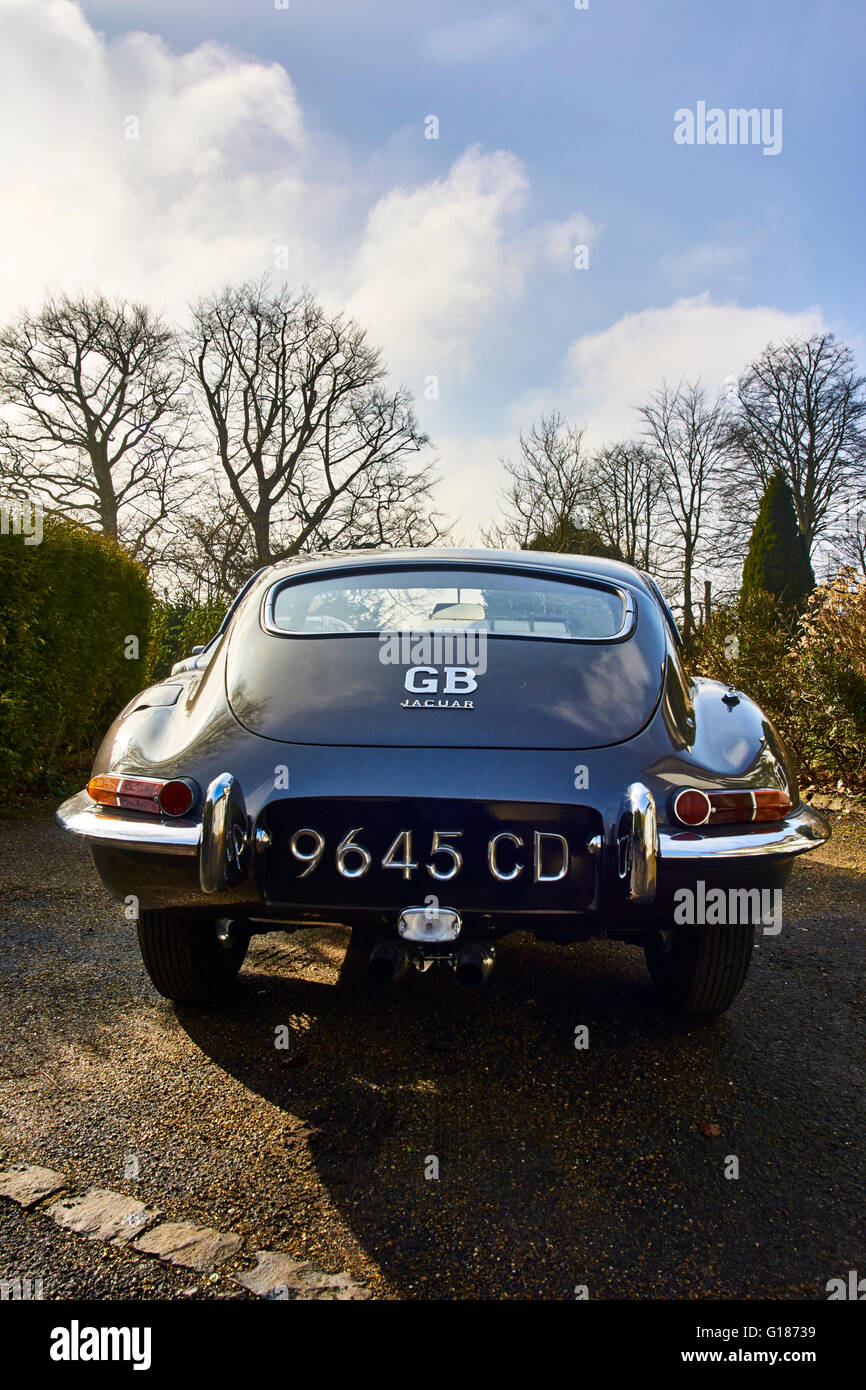 Classic Series 1 3.8 E-Type Jaguar Sports Car 1961 FHC Stock Photo