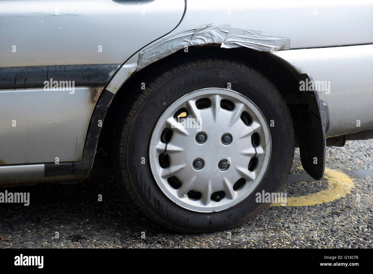 Wheel arch rust car hi-res stock photography and images - Alamy