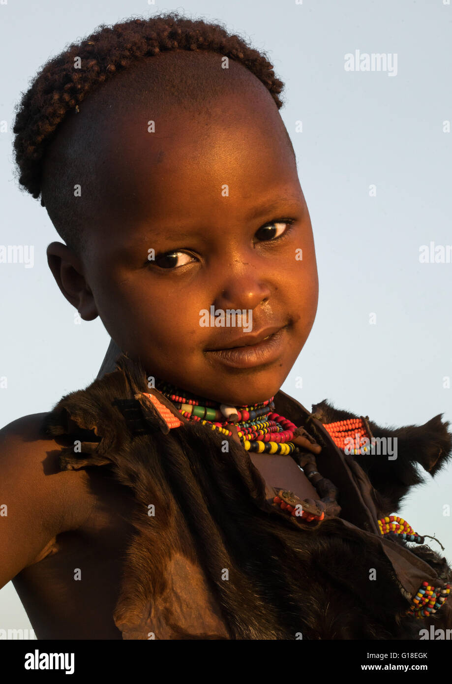 Portrait of a hamer tribe girl, Omo valley, Turmi, Ethiopia Stock Photo ...