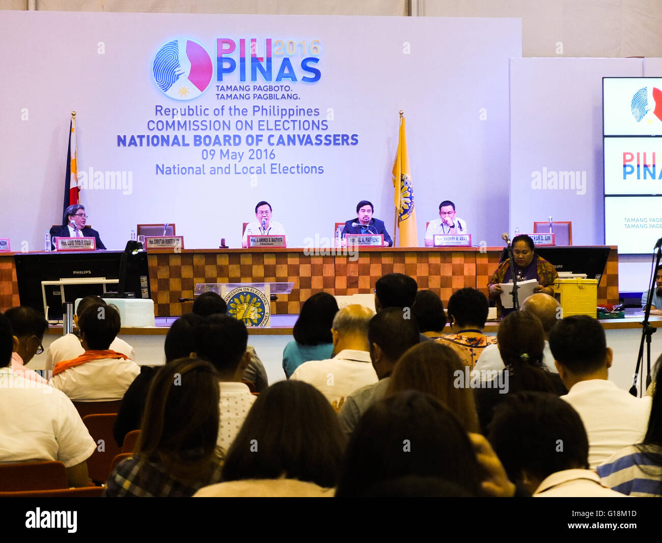 Comelec hires stock photography and images Alamy