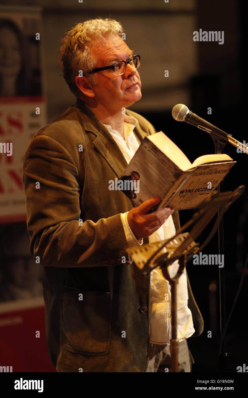 Chicago, Illinois. 9 April 2016. Journalist Artur Domosławski reads at opening event for Poland at BookExpo America, 2016 Credit:  David A. Goldfarb/Alamy Live News Stock Photo