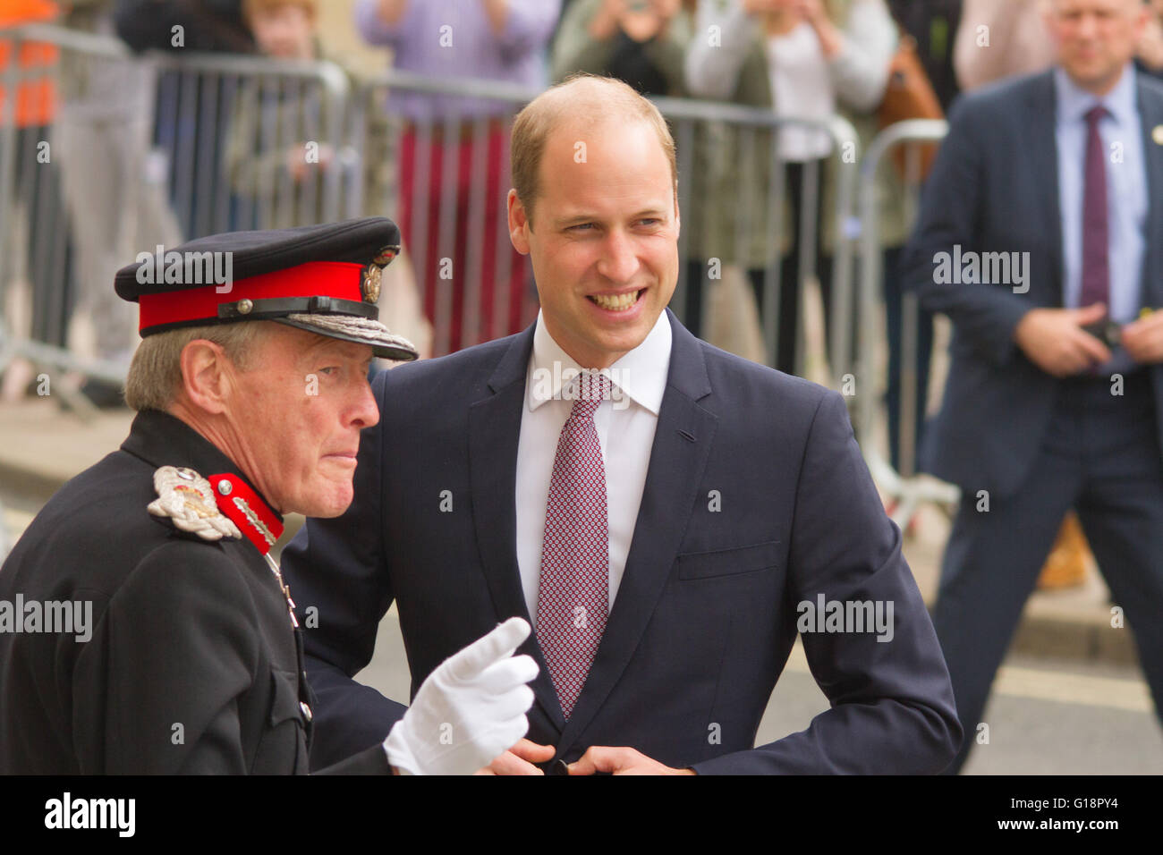 Oxford, UK 11th May 2016. HRH Prince William opens the Newly revamped Library in Oxford. Credit:  Pete Lusabia/Alamy Live News Stock Photo
