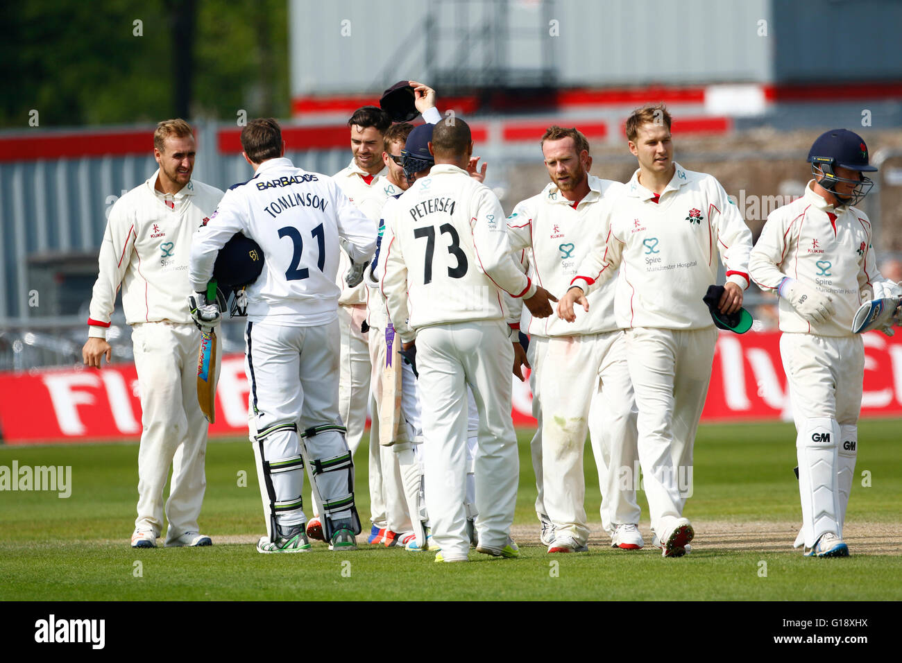 11052016-old-trafford-manchester-england-supersavers-county-cricket-G18XHX.jpg